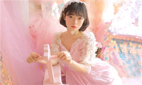 颍上供卵试管代怀生子多少钱？这一直是很多不孕不育家庭关注的话题。在中国，不孕不育的发生率越来越高，根据《中国不孕不育现状调研报告》显示，育龄夫妇的不孕不育率从20年前的3%增长至现在的12.5%-18.2%，患者人数高达6000万以上。在这样的背景下，许多家庭通过供卵试管来实现自己的生育梦想。那么，供卵试管代怀生子的费用到底是多少呢？